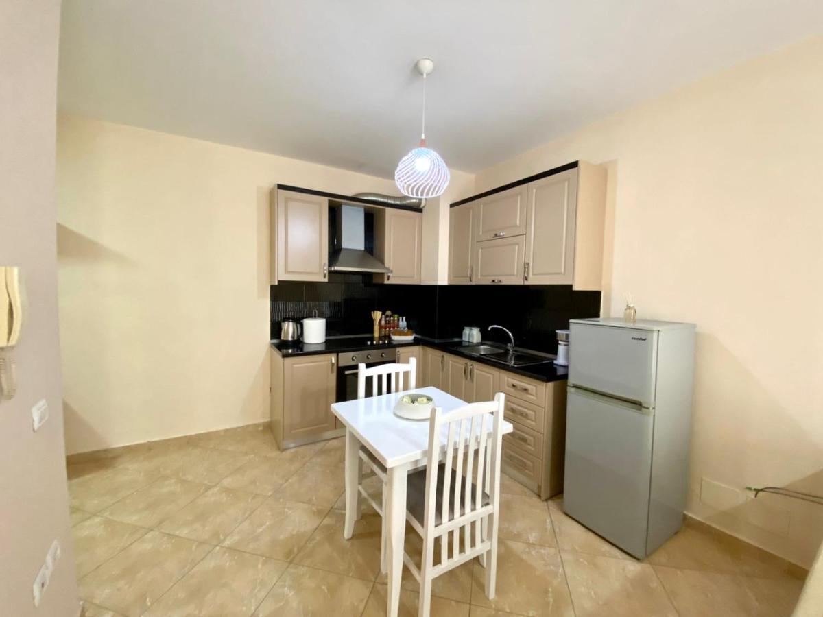 Chlo Apartment 2 ติรานา ภายนอก รูปภาพ