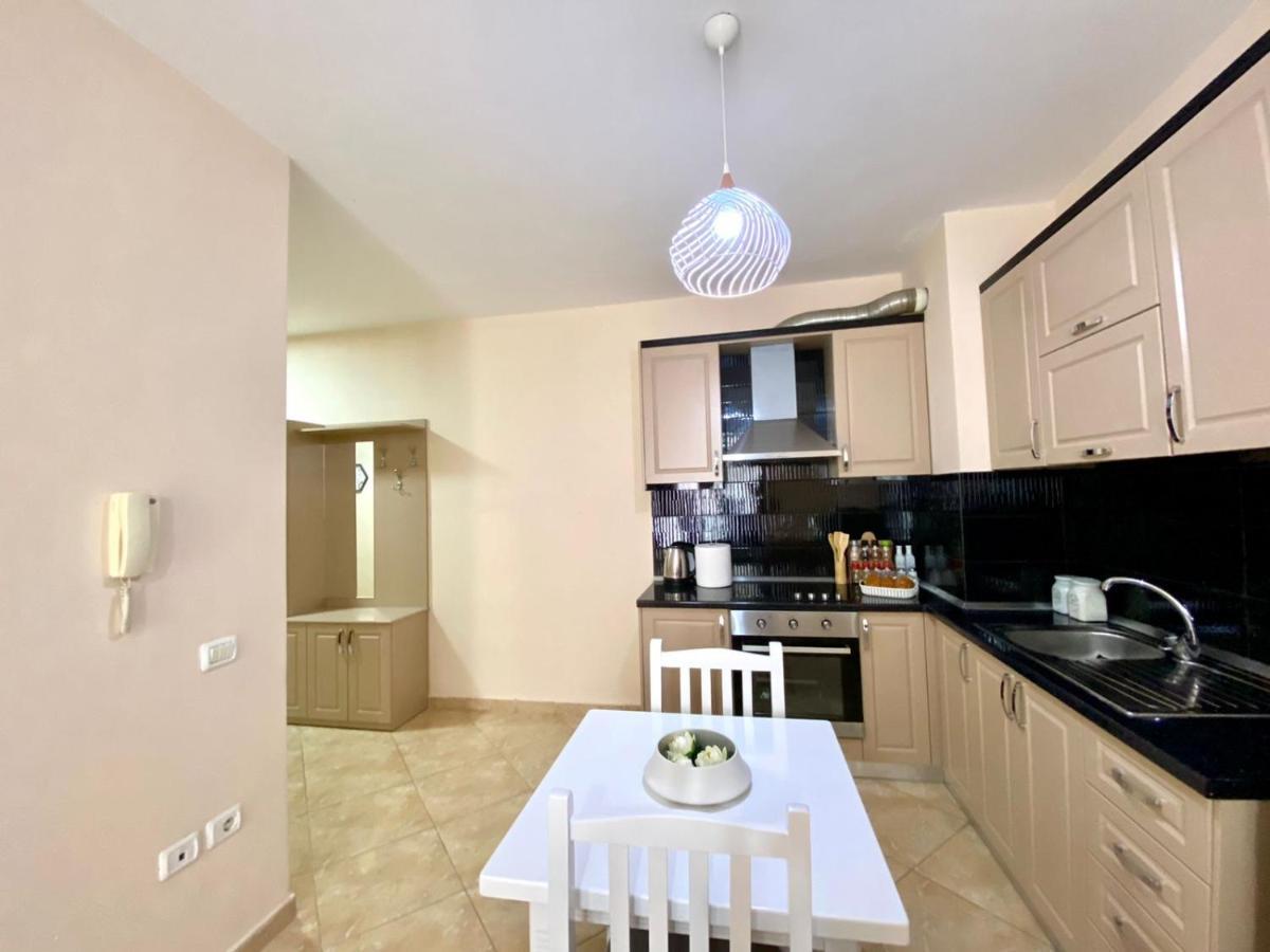 Chlo Apartment 2 ติรานา ภายนอก รูปภาพ